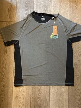 Passenger Men's Gray Performance Crew Neck Shirt